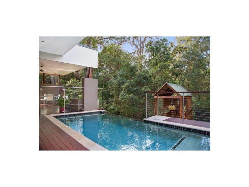 38 Lomandra Pl, Chapel Hill QLD 4069