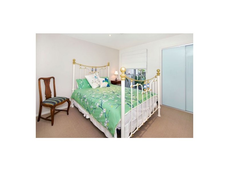 38 Lomandra Pl, Chapel Hill QLD 4069