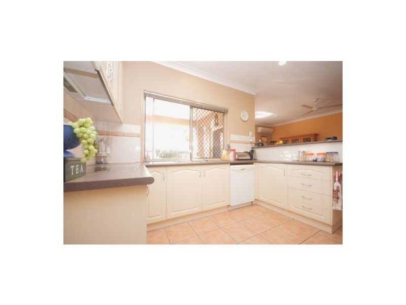 57 Eastwood Drive, Mansfield QLD 4122