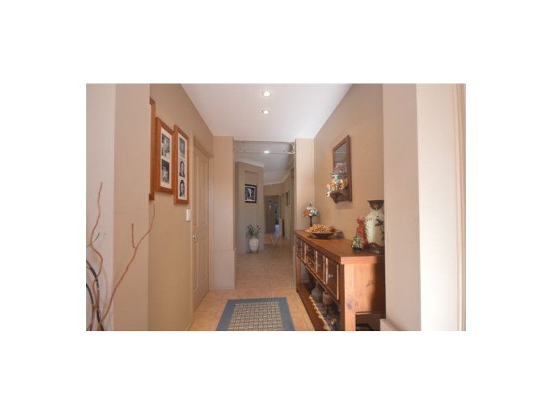 57 Eastwood Drive, Mansfield QLD 4122