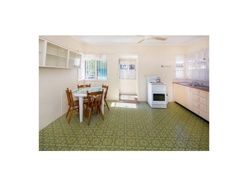 17 Floral St, Mount Gravatt East QLD 4122