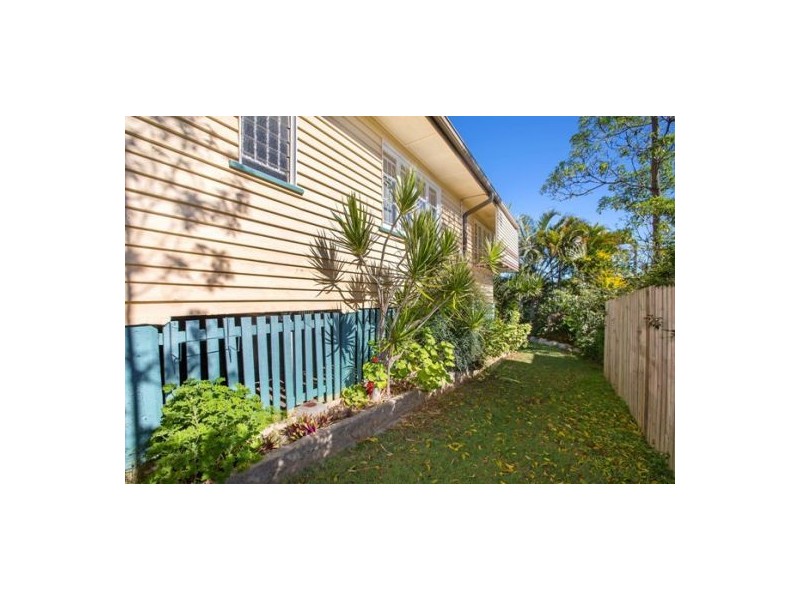 17 Floral St, Mount Gravatt East QLD 4122