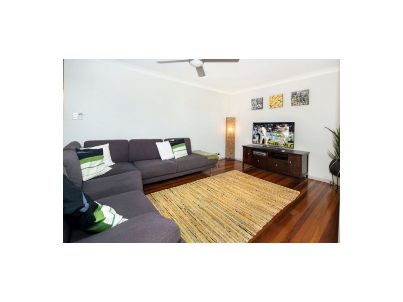 9 Geneva St, Wishart QLD 4122