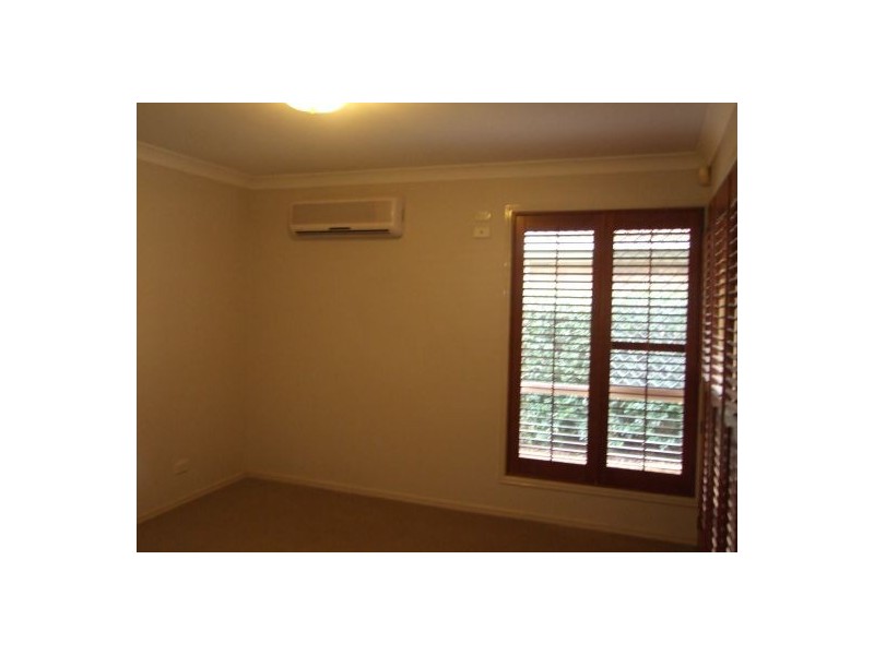 18 Lewis Street, Coopers Plains QLD 4108