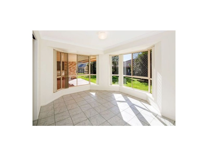 11 Coventry Place, Wishart QLD 4122