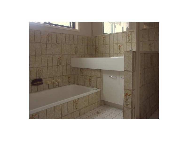 185 Ham Road, Wishart QLD 4122