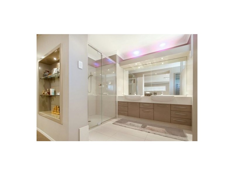 98 Hibiscus Close, Wishart QLD 4122