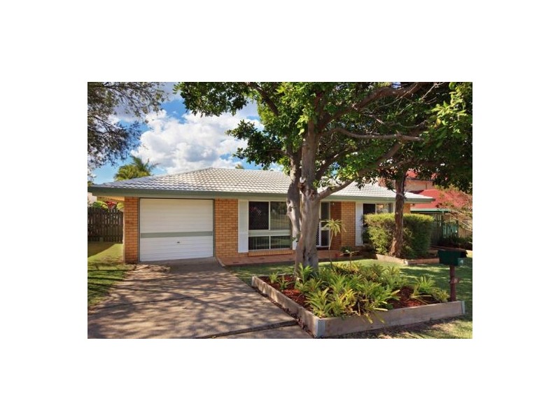 12 Holder Street, Wishart QLD 4122