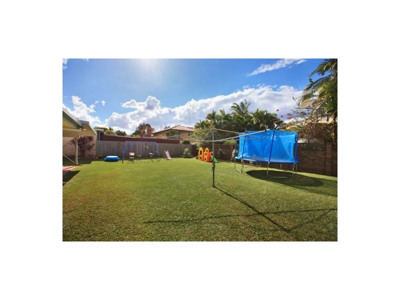 12 Holder Street, Wishart QLD 4122