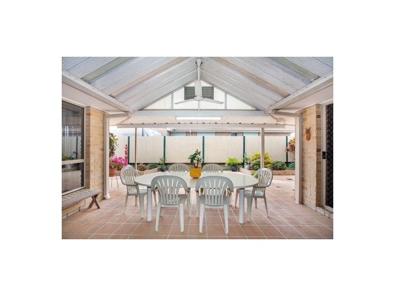 39 Cambridge Place, Wishart QLD 4122