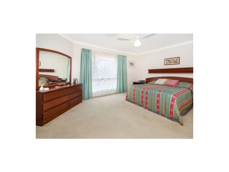 39 Cambridge Place, Wishart QLD 4122