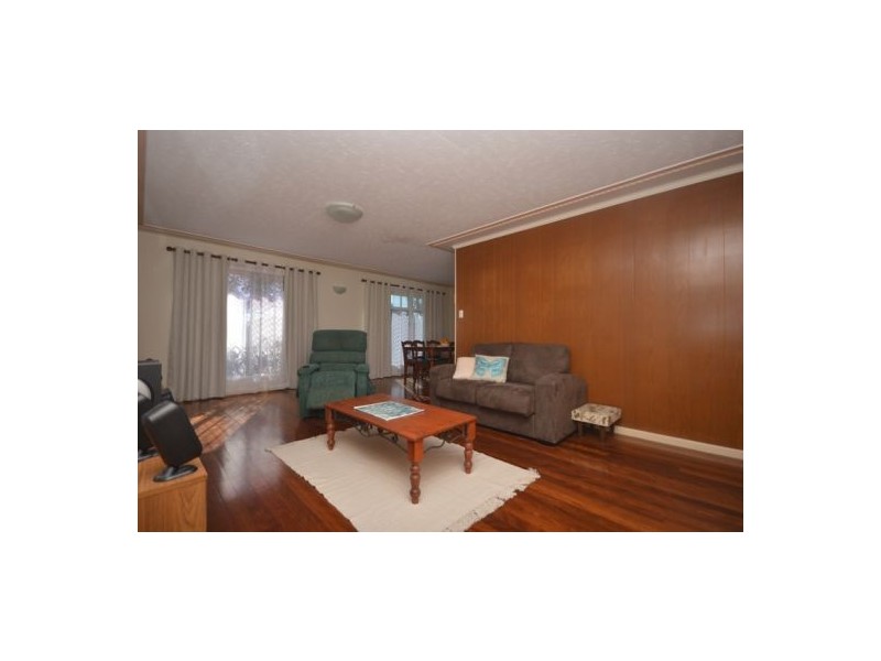 300 Newnham Road, Wishart QLD 4122