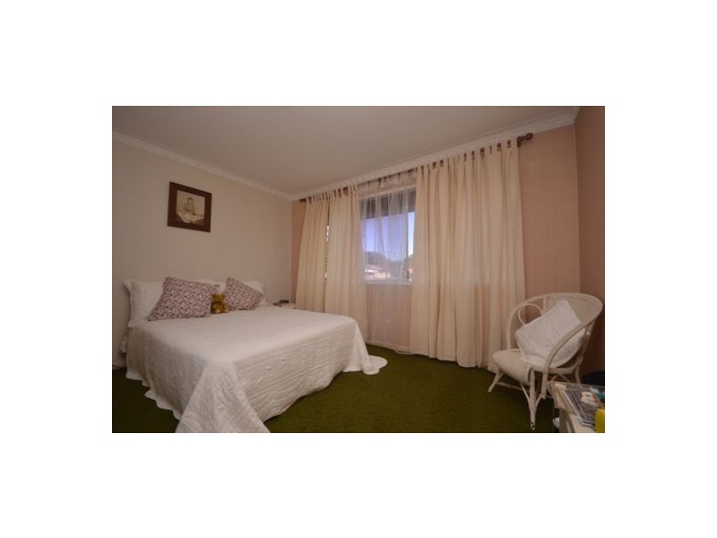 300 Newnham Road, Wishart QLD 4122