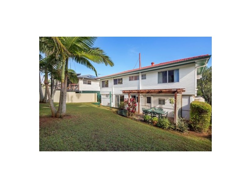 31 Togar St, Mansfield QLD 4122