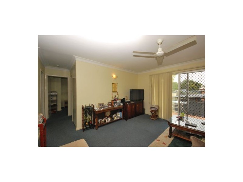 6 / 2 Honeysuckle Street, Mansfield QLD 4122