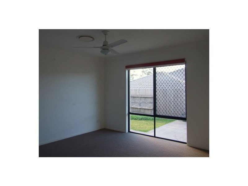 4 Hernandia Place, Mackenzie QLD 4156