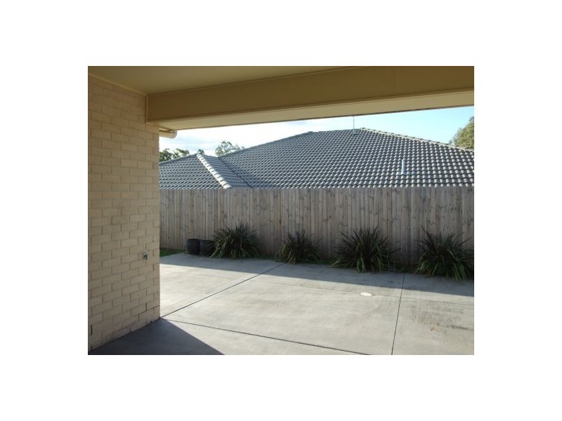 4 Hernandia Place, Mackenzie QLD 4156