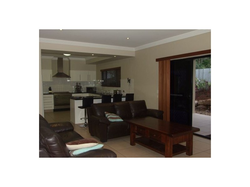 18 Monte Carlo Street, Wishart QLD 4122