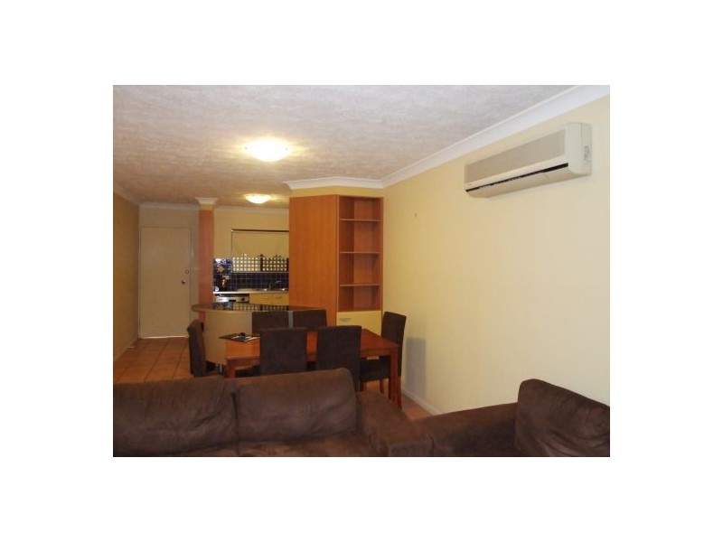 3/85-87 Victoria Terrace, Greenslopes QLD 4120