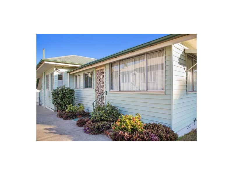 159 Seville Rd, Holland Park QLD 4121