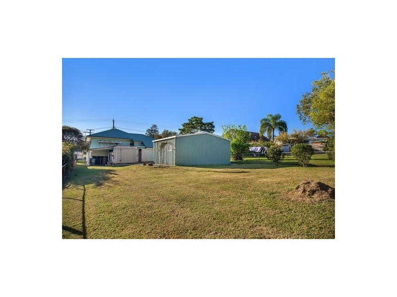 159 Seville Rd, Holland Park QLD 4121
