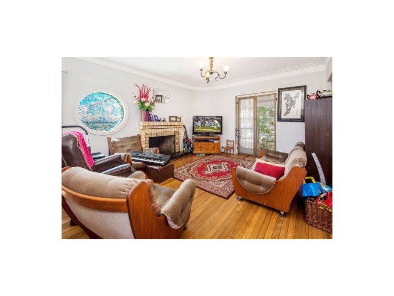 61 Burn Street, Camp Hill QLD 4152