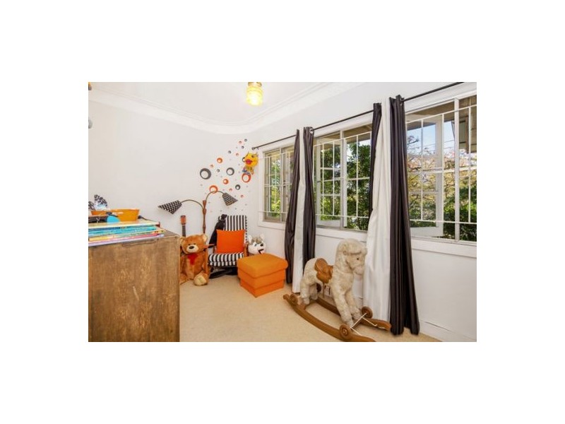 61 Burn Street, Camp Hill QLD 4152