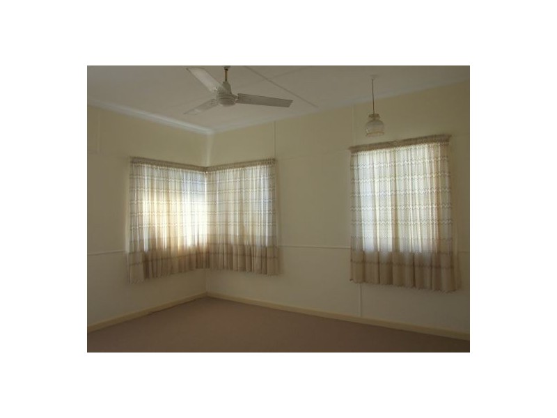 85 Creek Road, Mount Gravatt East QLD 4122