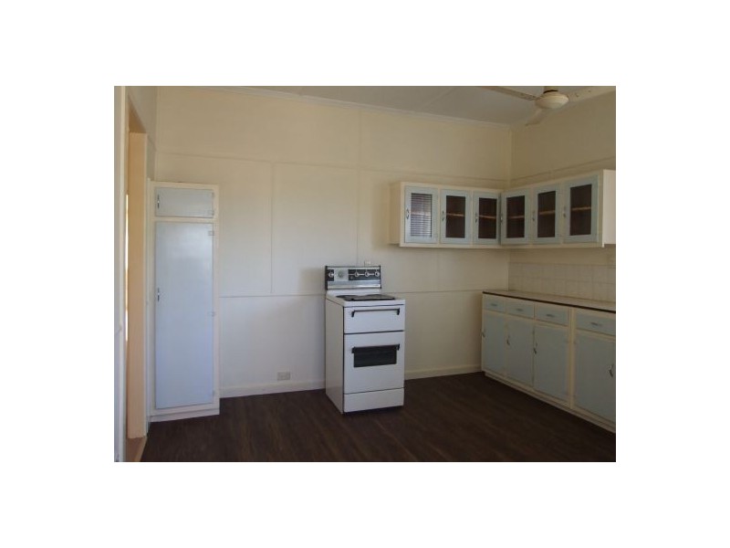 85 Creek Road, Mount Gravatt East QLD 4122