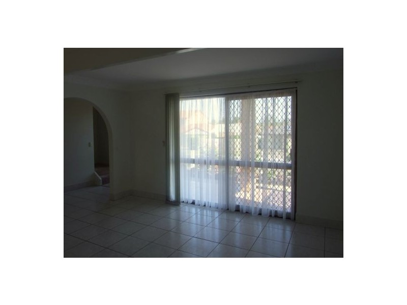 36 Panama Street, Wishart QLD 4122