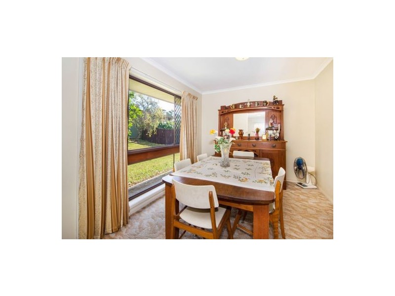 38 Greenland Street, Wishart QLD 4122