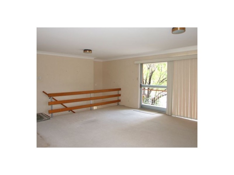 1 Miandetta Street, Mansfield QLD 4122