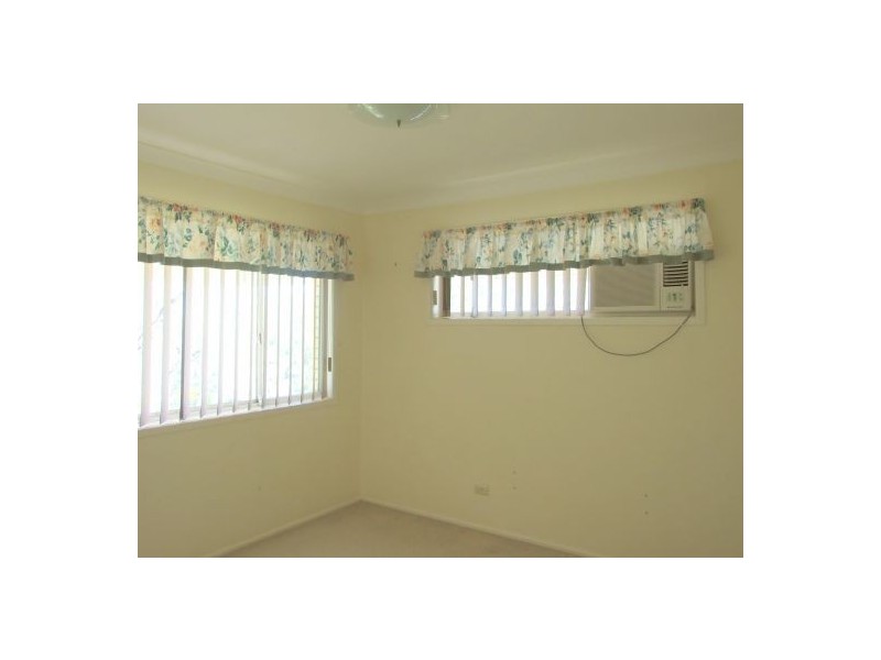 1 Miandetta Street, Mansfield QLD 4122