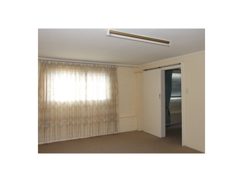 1 Miandetta Street, Mansfield QLD 4122