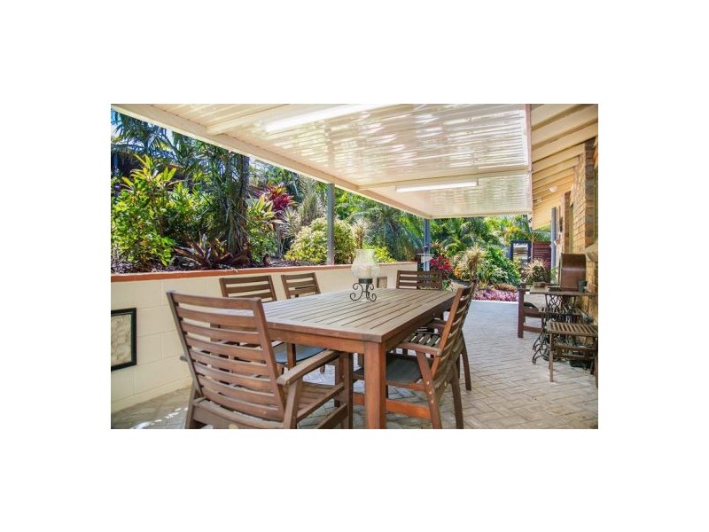 2 Avenell Street, Wishart QLD 4122