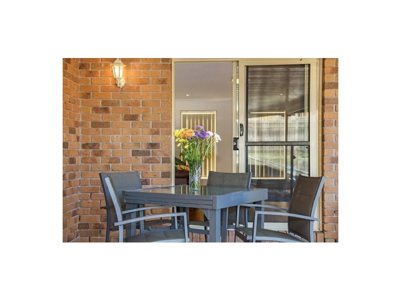 26 Berkshire Cr, Wishart QLD 4122