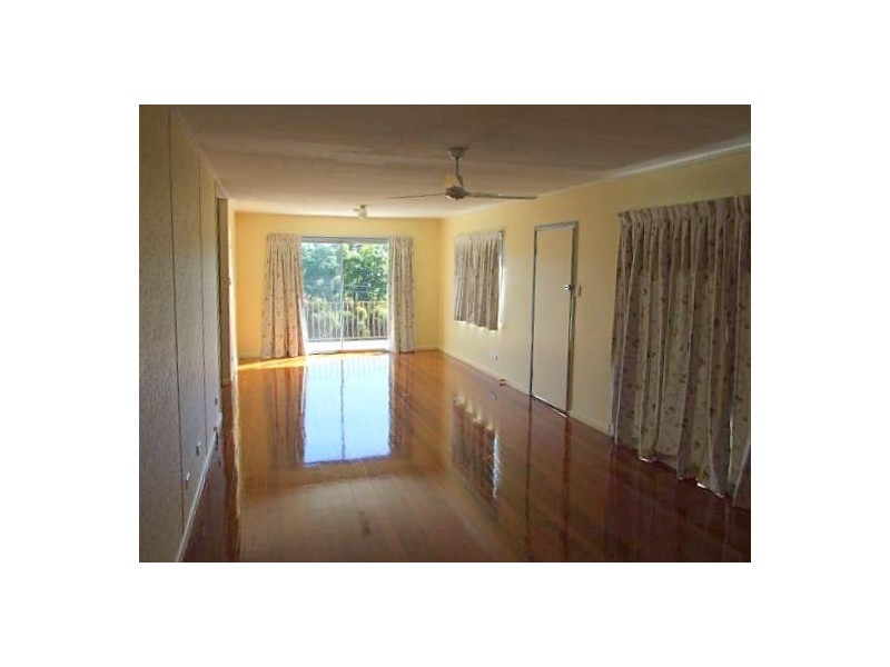 121 Mt Gravatt Capalaba Road, Upper Mount Gravatt QLD 4122