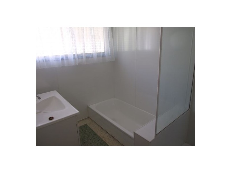 121 Mt Gravatt Capalaba Road, Upper Mount Gravatt QLD 4122