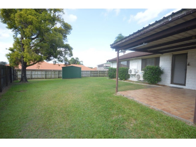 24 Frinton Street, Wishart QLD 4122