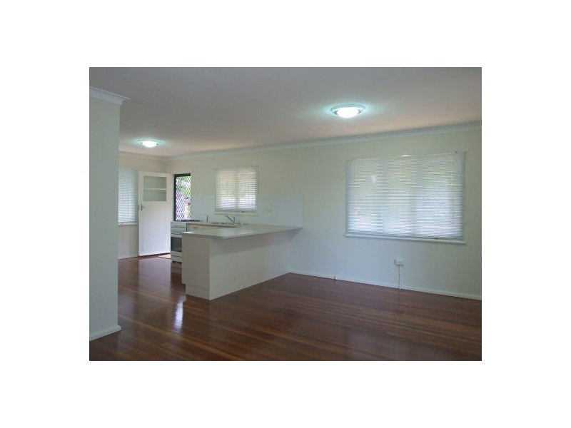 305 Newnham Road, Upper Mount Gravatt QLD 4122