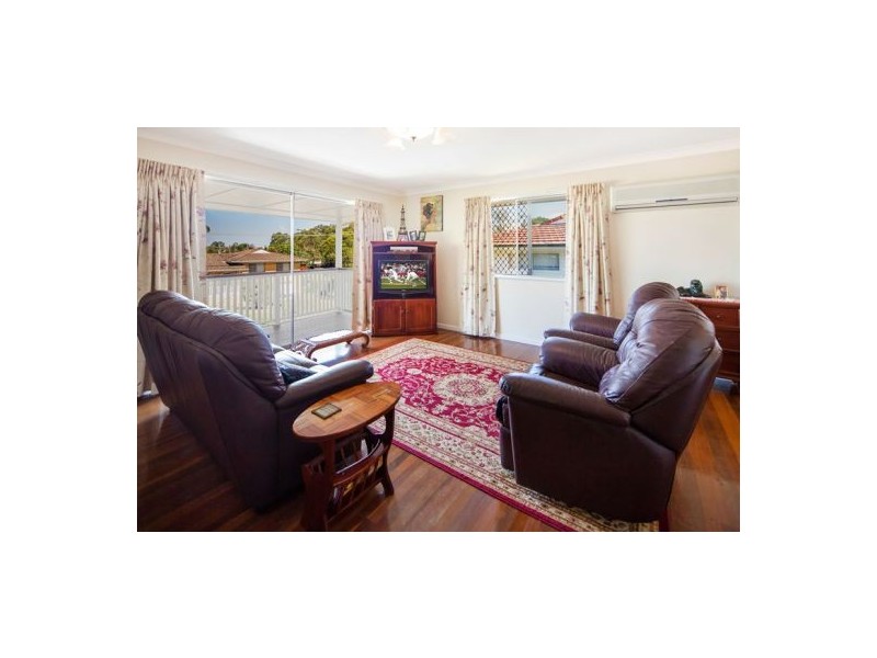 6 Fair Street, Wishart QLD 4122