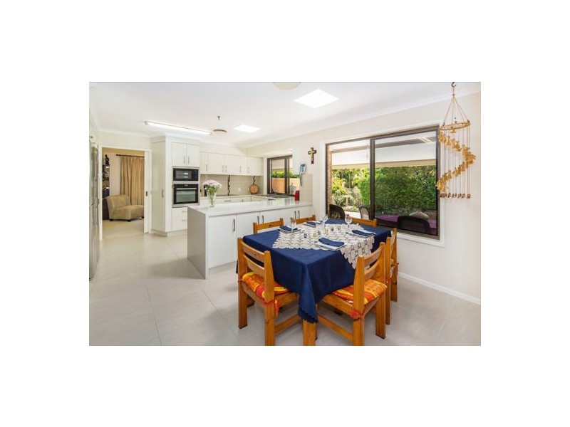 21 Sandringham Street, Mansfield QLD 4122
