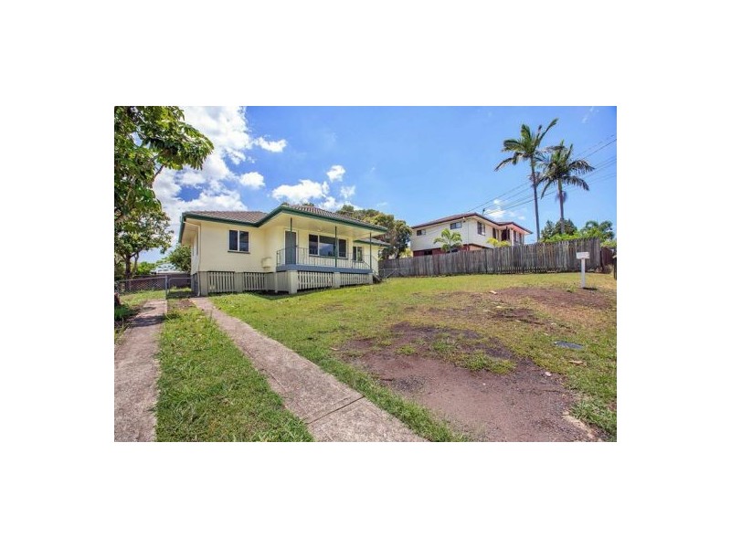 30 Amoria Street, Mansfield QLD 4122