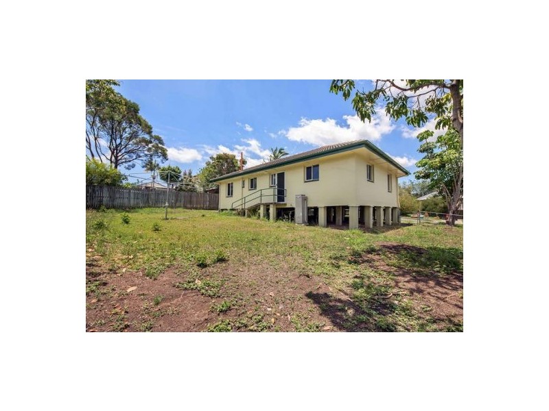 30 Amoria Street, Mansfield QLD 4122
