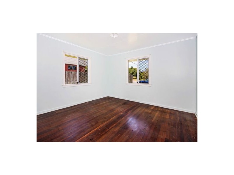 30 Amoria Street, Mansfield QLD 4122