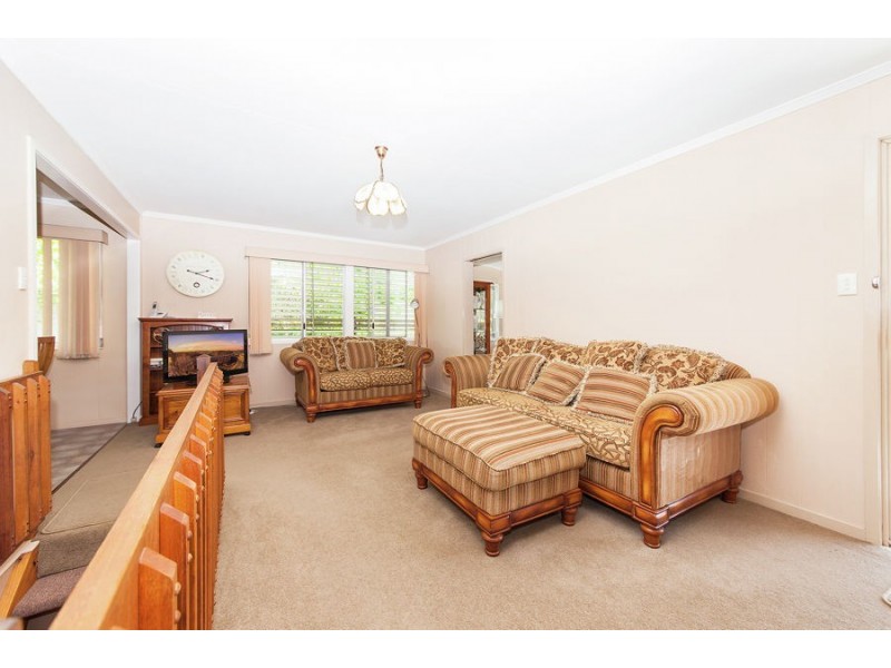 93 Mingera Street, Mansfield QLD 4122