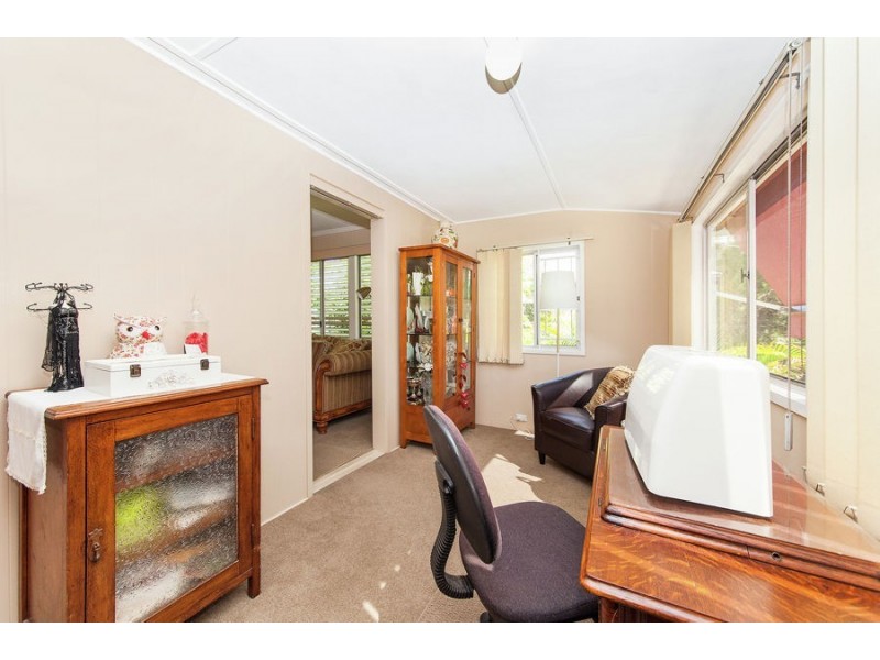 93 Mingera Street, Mansfield QLD 4122