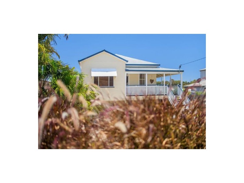 59 New Lindum Road, Wynnum West QLD 4178