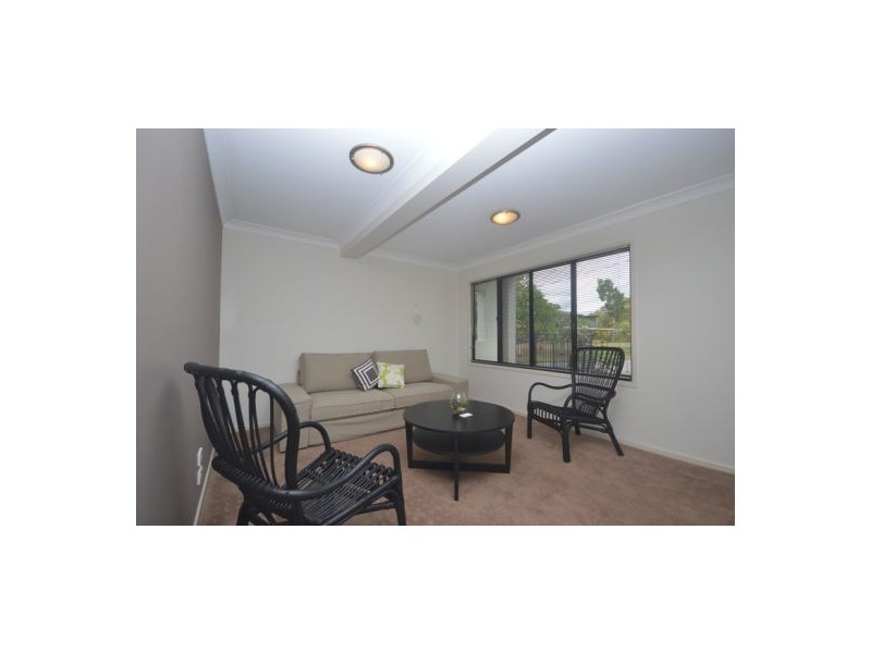 1 Panama Street, Wishart QLD 4122