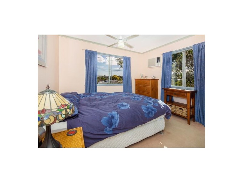 13 Lewana Street, Mansfield QLD 4122